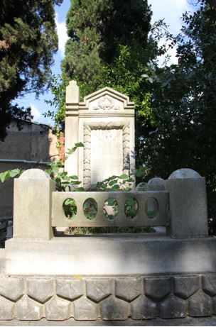 Fotoğraf 4. Abdullah Sabri Bey’in mezarı-İstanbul/Büyükada (M. Fırat Gül Arşivi)