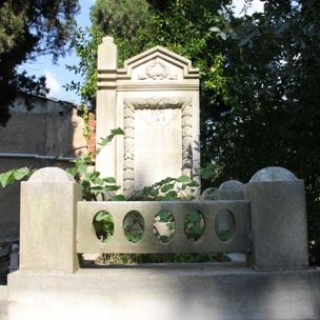 Fotoğraf 4. Abdullah Sabri Bey’in mezarı-İstanbul/Büyükada (M. Fırat Gül Arşivi)